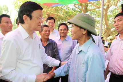 Chủ tịch nước Trương Tấn Sang khảo sát tuyến đảo Đông Bắc